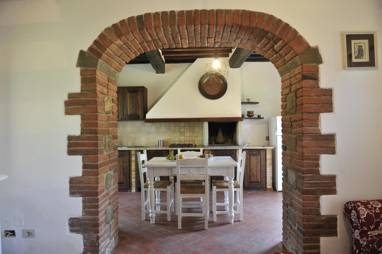 La Casa Colonica Villa Tuoro sul Trasimeno Bagian luar foto